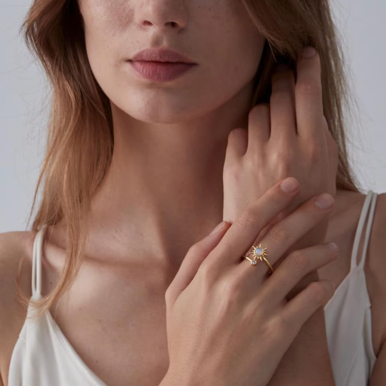 Ray of Grace Anxiety Ring - light design close up
